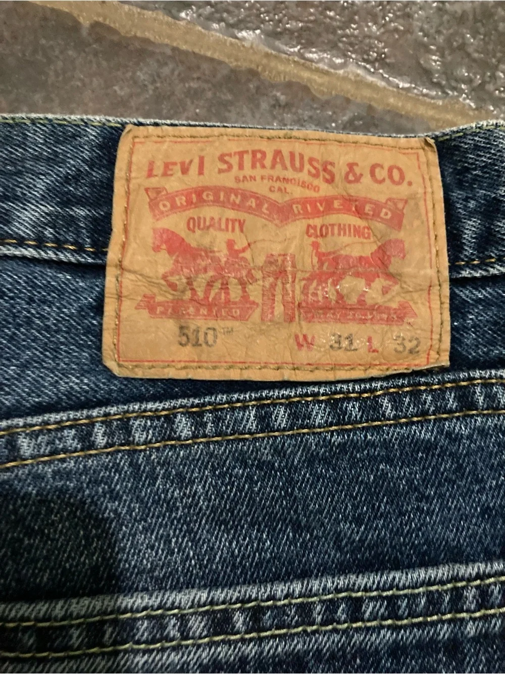 Vintage 90’s Levi’s 510 Dark Wash jeans Size 31” x 32”